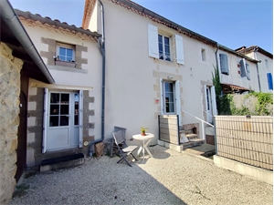 maison-villa à la vente -   86430  LUCHAPT, surface 115 m2 vente maison-villa - APR726385